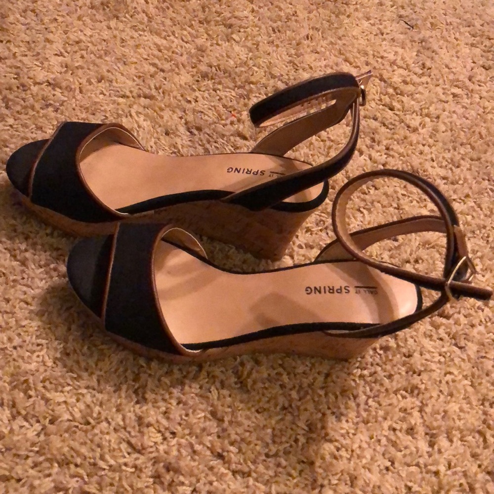 Call it Spring Wedges! - Picture 2 of 2